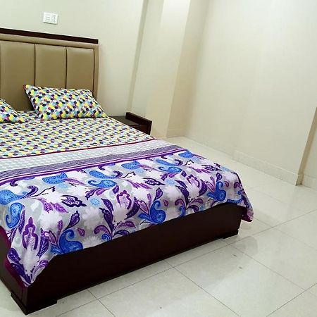 פייסלאבאד • Faizi Furnished Apartments מראה חיצוני תמונה