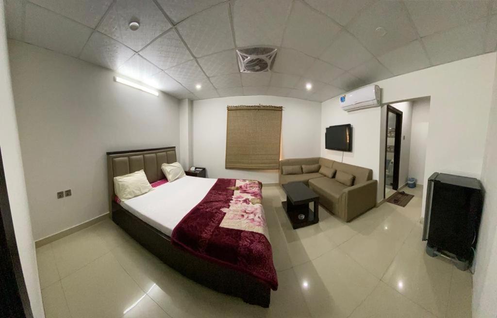 פייסלאבאד • Faizi Furnished Apartments מראה חיצוני תמונה